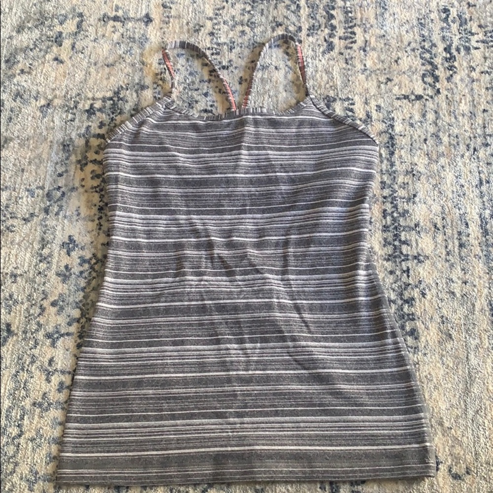 Lululemon tank